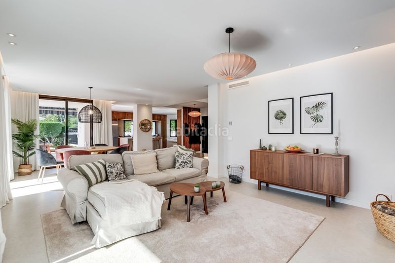 Foto 9e501d83-8635-4085-8cff-1d3904f74dd0. Casa amb aparcament piscina a Los Naranjos Marbella