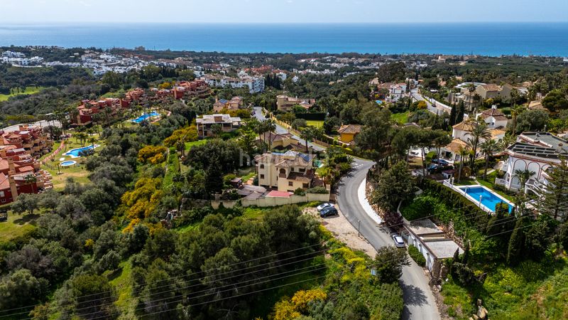 Foto 519d9ec4-04cf-4d1d-bcc9-1b2210e5a98c. Residential plot in Hacienda Las Chapas Marbella
