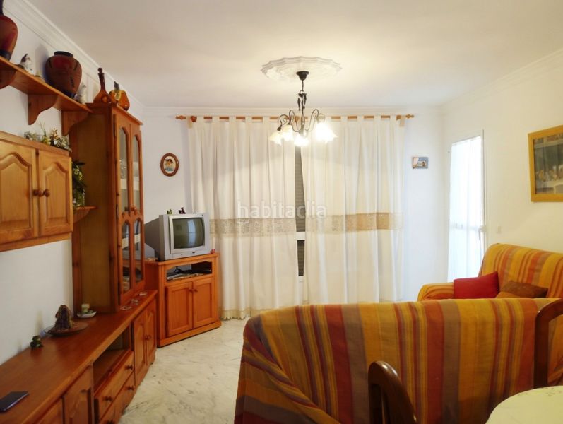 Foto 7b8e2871-773f-4387-aa26-e4ea588a713e. Apartament amb aparcament a puerto de Estepona Estepona