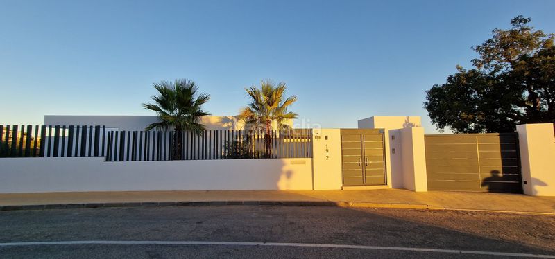 Foto 766bb717-7324-4ff0-85d0-47d8f26e8df4. Casa amb aparcament piscina a Casco Antiguo Marbella