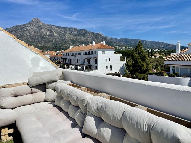 Foto f14a51c0-afff-4c5e-917e-d035103fe3fb. Àtic amb calefacció aparcament piscina a Casco Antiguo Marbella