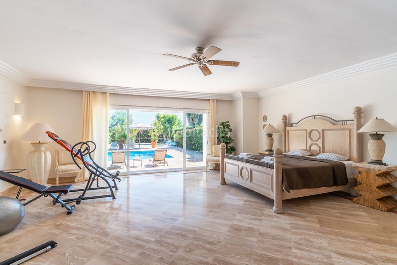 Foto 4b09bfe6-e3ad-481f-a1bd-1c239b8dcbde. Casa amb aparcament piscina a los arqueros - puerto del almendro Benahavís