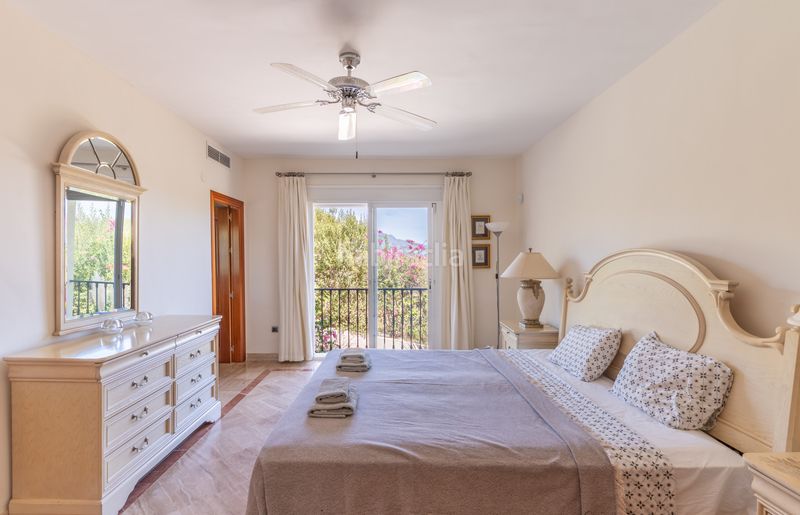 Foto bfcb4bd3-71b6-46d7-a692-68798bc04e0b. Casa amb aparcament piscina a los arqueros - puerto del almendro Benahavís