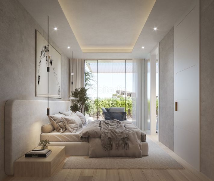 Foto fbd5effe-5584-44e0-a7b2-42c3e9c9fe9c. Casa adossada amb aparcament piscina a Elviria Marbella