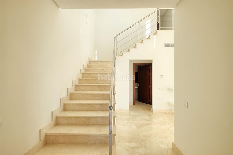 Foto 0ad326c6-9c12-4e78-b8aa-4b679e5d1b3c. Casa amb aparcament piscina a los arqueros - puerto del almendro Benahavís
