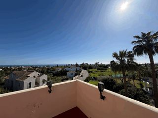Dachwohnung in Bel - Air. Impresionante ático en bel air, costa del sol