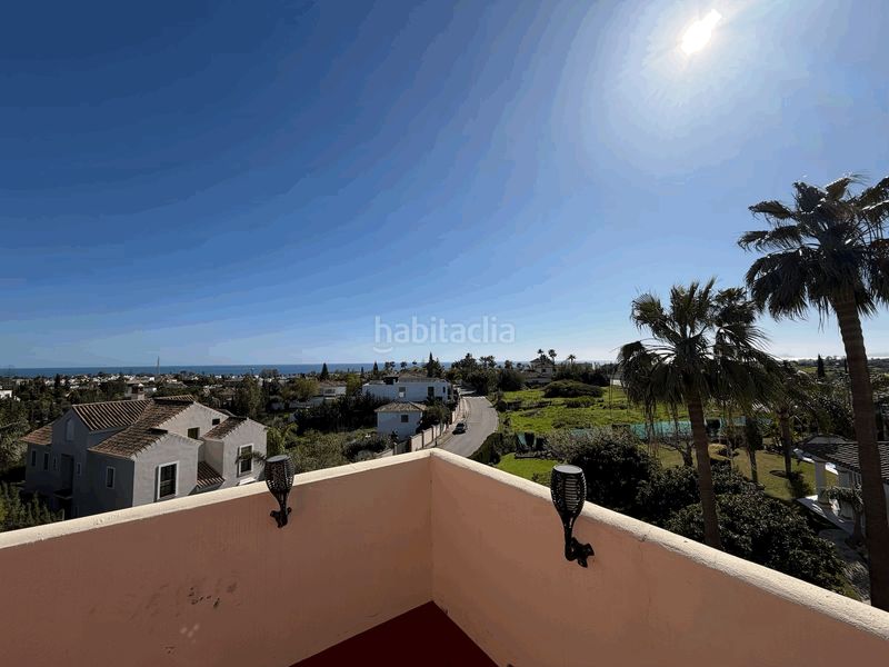 Foto b1bc1430-01be-4481-b989-fe024a26b65e. Àtic amb piscina a Bel - Air Estepona