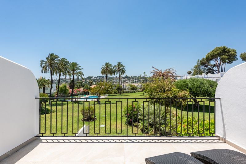 Foto 774f4fa4-314a-47e5-8e3b-f191a56a639d. Casa adossada amb calefacció aparcament piscina a Marbella