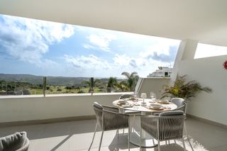 Apartament a Riviera del Sol. Elegante apartamento contemporáneo con vistas panorámicas  ipane