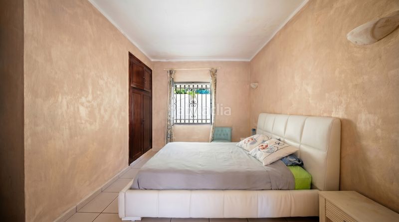 Foto dc0560a7-78bf-4f1f-8833-2c92bad7852e. Casa amb aparcament a Alcorrín Manilva