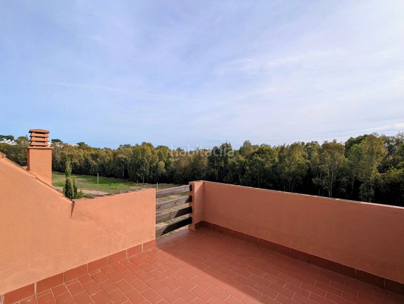 Foto a07a73d3-dab1-42ca-9b5f-12ee425c0f1e. Àtic amb aparcament piscina a bahía de Casares Casares
