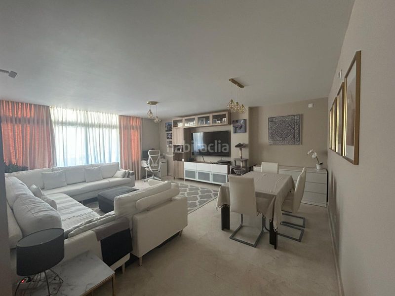 Foto 185dc938-d5c9-4b68-9cf0-e37c2f2f6f2a. Apartament amb aparcament piscina a Chullera Manilva