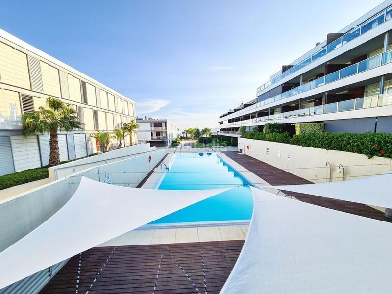 Foto 43615949-c562-4741-b41c-c8ffa51ebe35. Apartament amb aparcament piscina a Chullera Manilva
