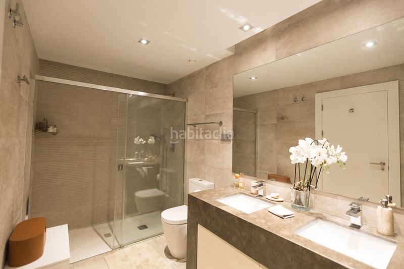 Foto 33be2cff-8dbe-475d-8675-67b0b556eb01. Planta baixa amb aparcament piscina a Los Naranjos Marbella