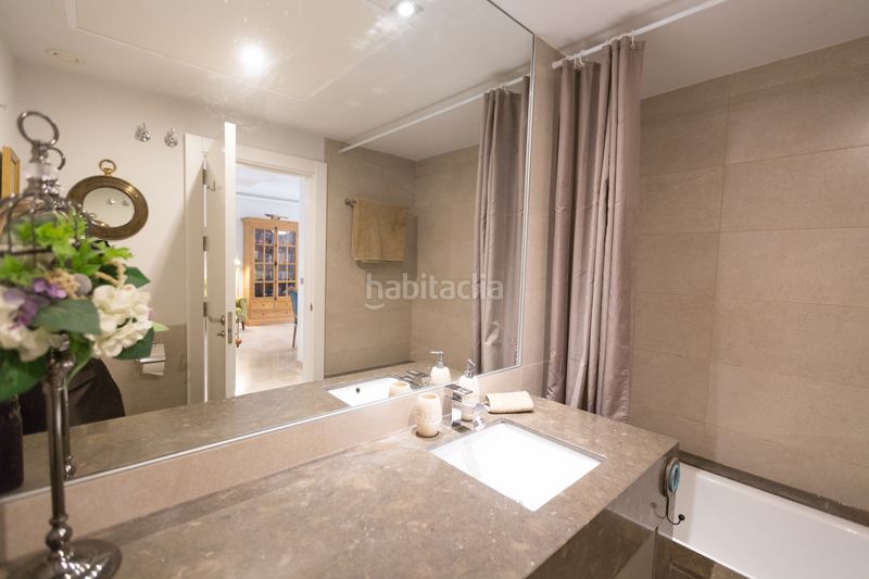 Foto 6d4511b0-c303-437e-8375-94b6dc059092. Planta baixa amb aparcament piscina a Los Naranjos Marbella