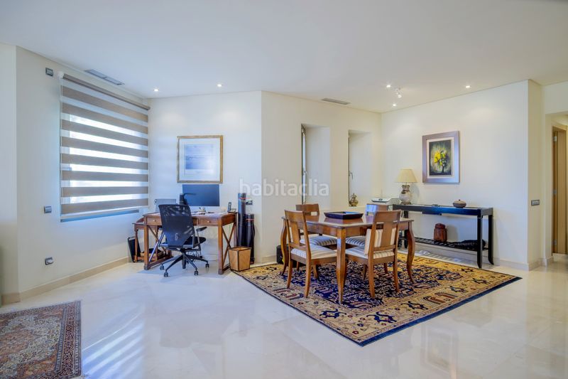 Foto 181ef9c1-fe19-4937-b6b8-b047c4ca008c. Apartament amb aparcament piscina a Sierra Blanca Marbella