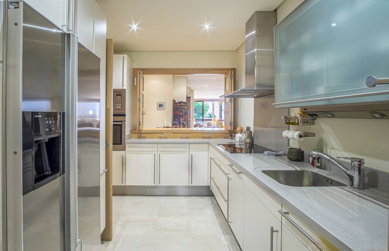 Foto a3c1c5a1-f5db-44be-adf9-5279b5dc9f87. Apartament amb aparcament piscina a Sierra Blanca Marbella