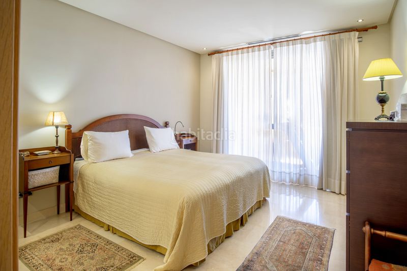 Foto b57705f8-a072-4c99-a5c2-cdac96e55cff. Apartament amb aparcament piscina a Sierra Blanca Marbella