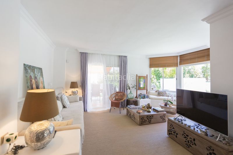 Foto 02f76a3a-d8a7-41b5-92e8-e2826bcfe5cd. Apartament amb aparcament piscina a lomas de Marbella club Marbella