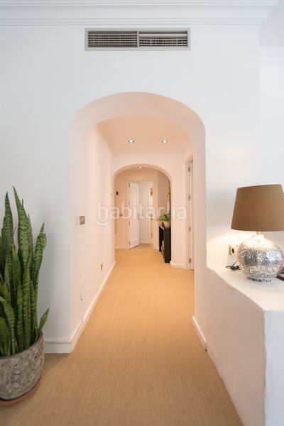Foto 08689681-8dc2-4dd2-9adf-b675537a542d. Apartament amb aparcament piscina a lomas de Marbella club Marbella
