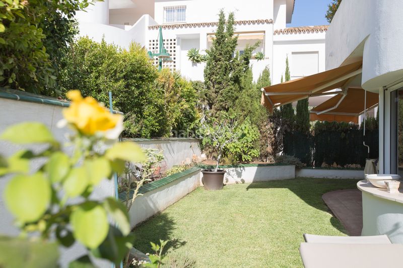Foto 4cdd8a23-1a4a-4f86-b17d-229bb4165193. Apartament amb aparcament piscina a lomas de Marbella club Marbella