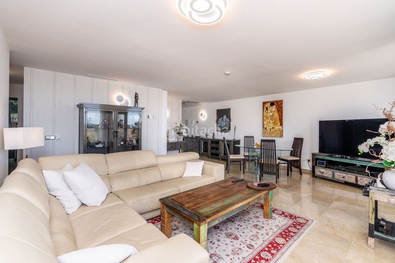 Foto 8c8d4a3d-70cd-4f7f-b3cb-23e2f67fbac7. Apartament amb aparcament a los arqueros - puerto del almendro Benahavís