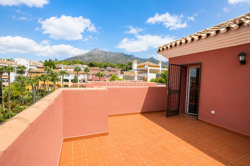 Foto 456007b8-dc17-4b67-974f-0253365bb87b. Àtic amb aparcament piscina a Puente Romano Marbella