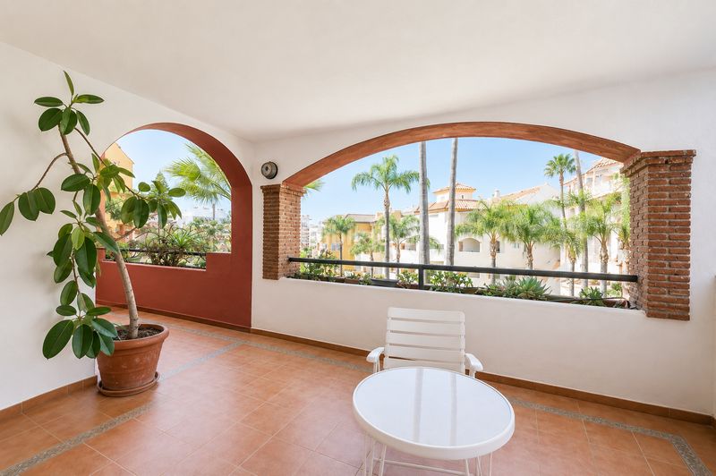 Foto f48dda39-a120-438b-aeed-485af2d45ddd. Àtic amb aparcament piscina a Puente Romano Marbella