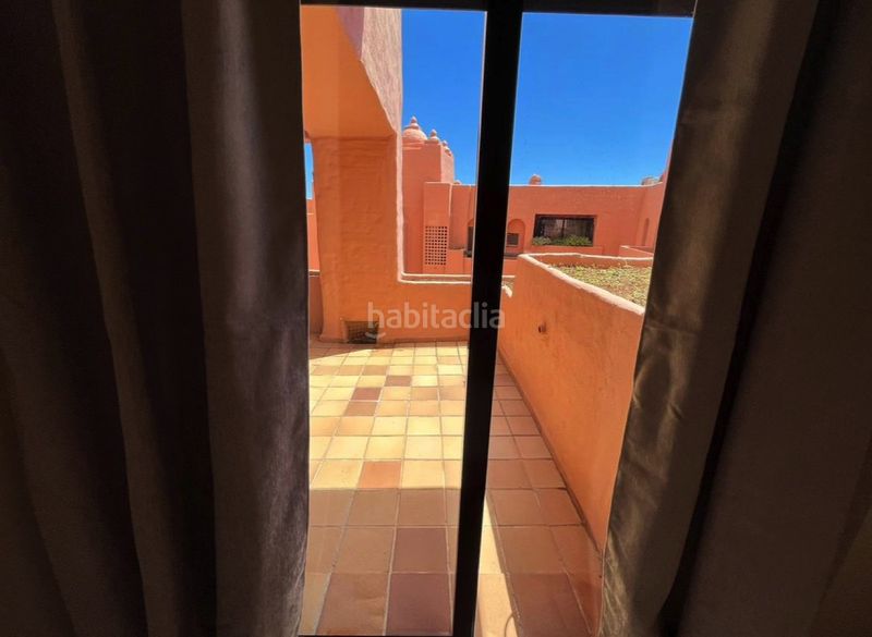 Foto 4313943c-13cd-4961-ae83-01e69f9c515e. Apartament amb aparcament piscina a San Luis de Sabinillas Manilva