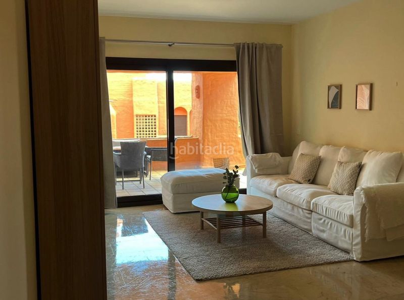 Foto 9cc7dc76-ca5d-40eb-b0a0-e70f08f7a42b. Apartament amb aparcament piscina a San Luis de Sabinillas Manilva