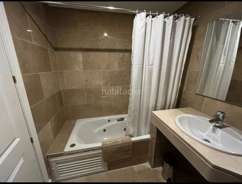 Foto f879d275-054d-4fdd-94d1-0dab5def44ab. Apartament amb aparcament piscina a San Luis de Sabinillas Manilva