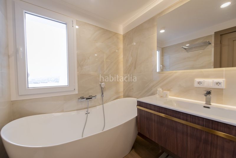 Foto 37d03bd5-9480-4009-ac6a-a573f383bc33. Casa adossada amb aparcament piscina a Aloha Marbella