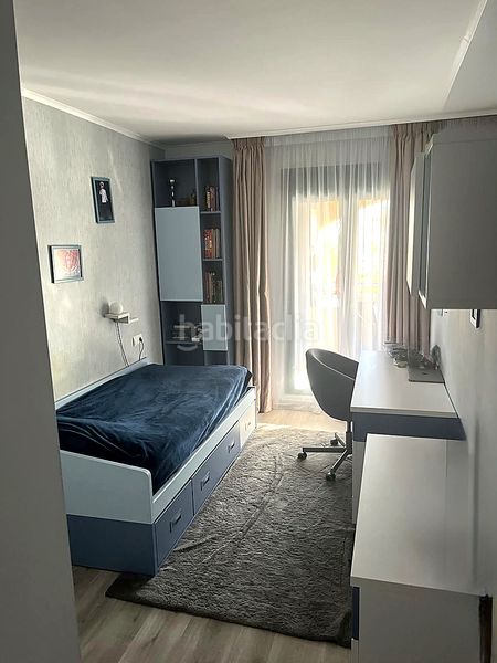 Foto b0ed9e8d-a2eb-4b1b-bb58-675493319c76. Apartament amb aparcament piscina a Nueva Alcántara Marbella