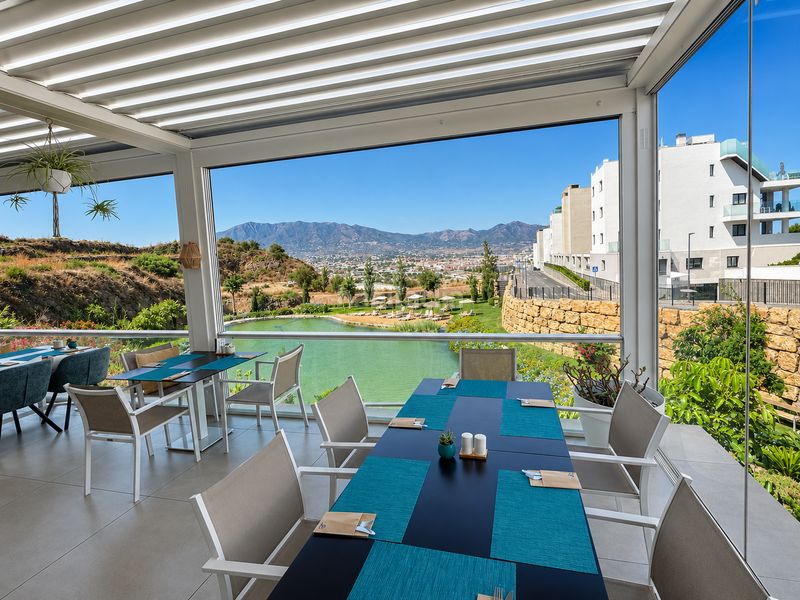 Foto b4afdbc3-cd73-4e88-b0d4-72817e15253d. Apartament amb aparcament piscina a la cala Mijas Mijas