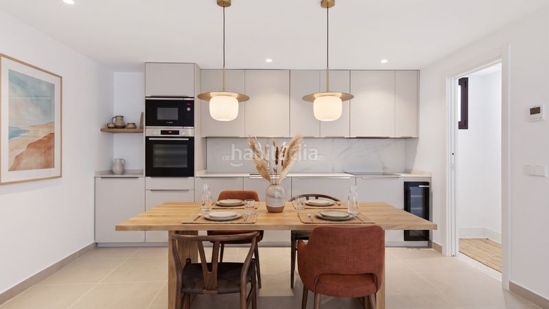Foto 56ff5c2f-e68c-4b6c-bc0e-36c51e89924c. Casa adossada a Centro Estepona