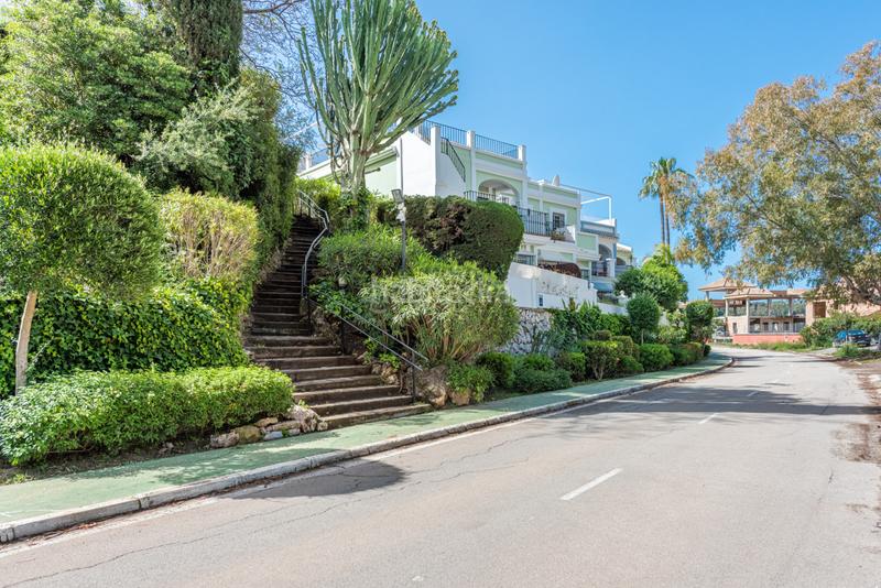 Foto 177f81de-0d1c-4060-b4e8-f2d0897c983c. Casa adosada una acogedora casa adosada de 2 dormitorios ubicada en un famoso Aloha pueblo, nueva andalucía. en Marbella