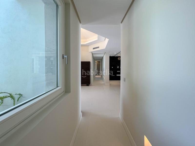 Foto 47a1a2fe-e7f9-4b36-8bce-3f888928a938. Casa fantástica villa moderna con increíbles vistas panorámicas al mar en Benahavís