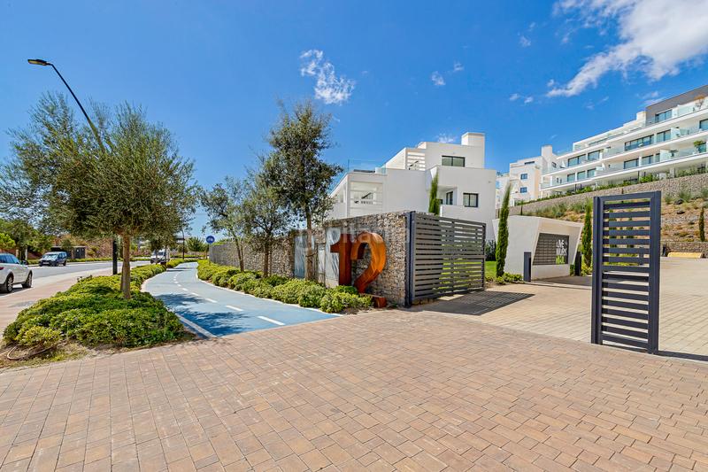Foto 94d7f71c-62b0-448a-97d2-2d823f0f1f60. Ático espléndido ático situado dentro del resort reserva de higuerón. en Fuengirola