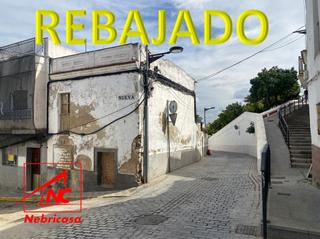 Pis a Cabezas de San Juan (Las). Vivienda independiente para reformar de 126 m2 construidos y 84