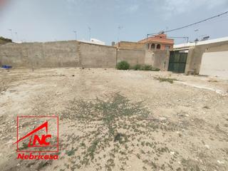 Terreny residencial a Avenida de Rota. Quieres construirte tu propia casa?aquí dispones de la parcela u