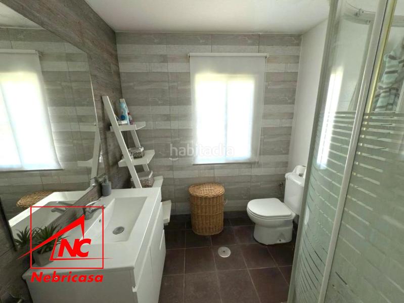 Foto f0552098-6409-4383-b404-8416886df329. Masia amb piscina a Lebrija