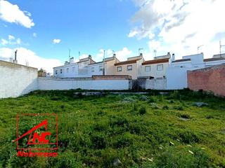 Terreny residencial a Cuervo de Sevilla (El). Solar de 122 m en el cuervo, en la zona de la feria. a tan solo