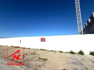 Industrial plot in Lebrija. Oportunidad única! terreno para nave a 260m2 con proyecto.estás