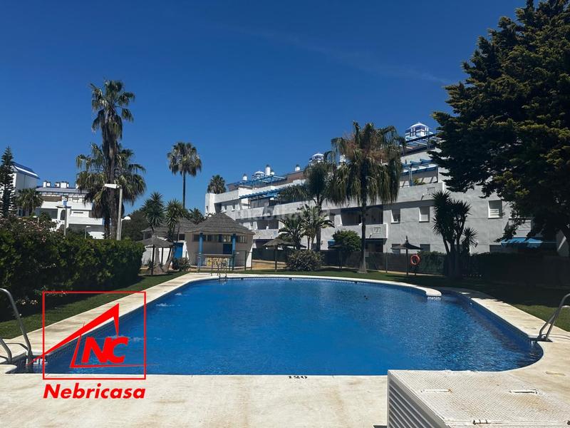 Foto ca1bae01-1a68-42b2-a475-36cafeb5f4cb. Lloguer pis amb aparcament piscina a Costa Ballena - Largo norte Rota