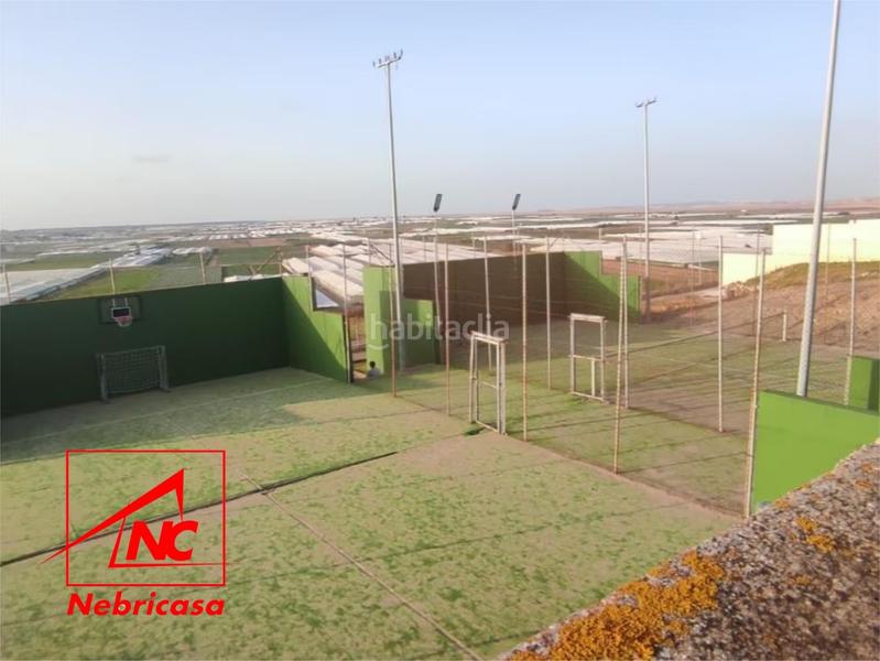 Foto f2f3bf09-30e8-4925-8e1f-700d67d75ea4. Piso vivienda en planta baja con jardín privado en la exclusiva zona de Martín Miguel .ubicada en un entorno tr en Sanlúcar de Barrameda