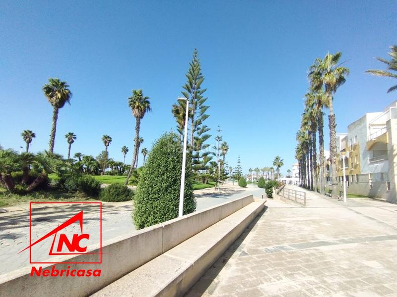 Foto c68e9597-2f07-456e-b7b8-60c96c027609. Locale commerciale in Las Tres Piedras - Costa Ballena Chipiona