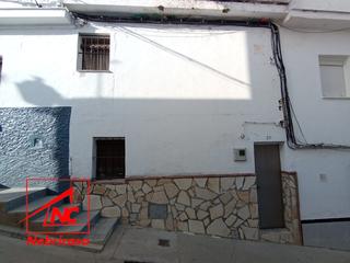Casa a Espera. Apartamento a reformar en el centro histórico de espera. consta
