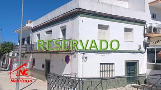 Haus in Cuervo de Sevilla (El). Vivienda para reformar con gran potencial en avda. de jerez de e