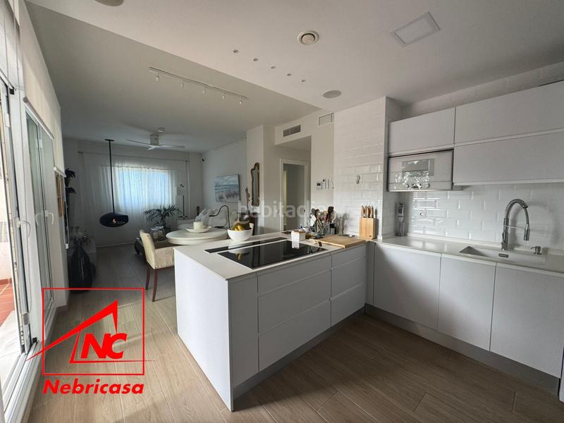 Foto 68b9b7ea-3ca4-49d0-bc48-ae5f00f2ffa4. Attico con riscaldamento parcheggio piscina in Las Tres Piedras - Costa Ballena Chipiona