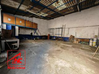 Nau industrial a Ayuntamiento-Barrio Alto. Nave en la zona de la deshilla, en sanlucar de barrameda, que cu